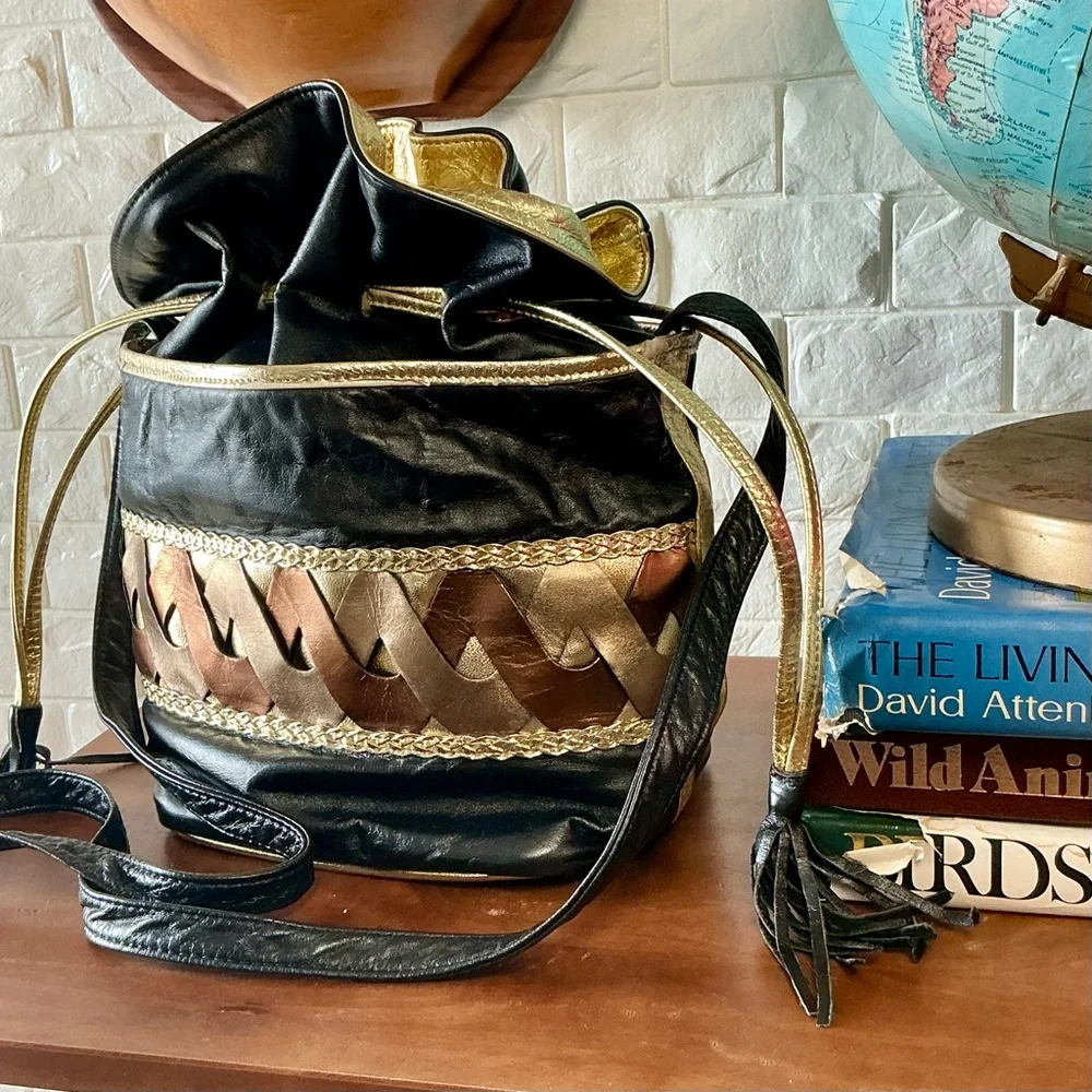 Vintage 1980s 90s Leather Drawstring Bucket Bag Woven Patchwork + Tassel Detail - Picture 4 of 13